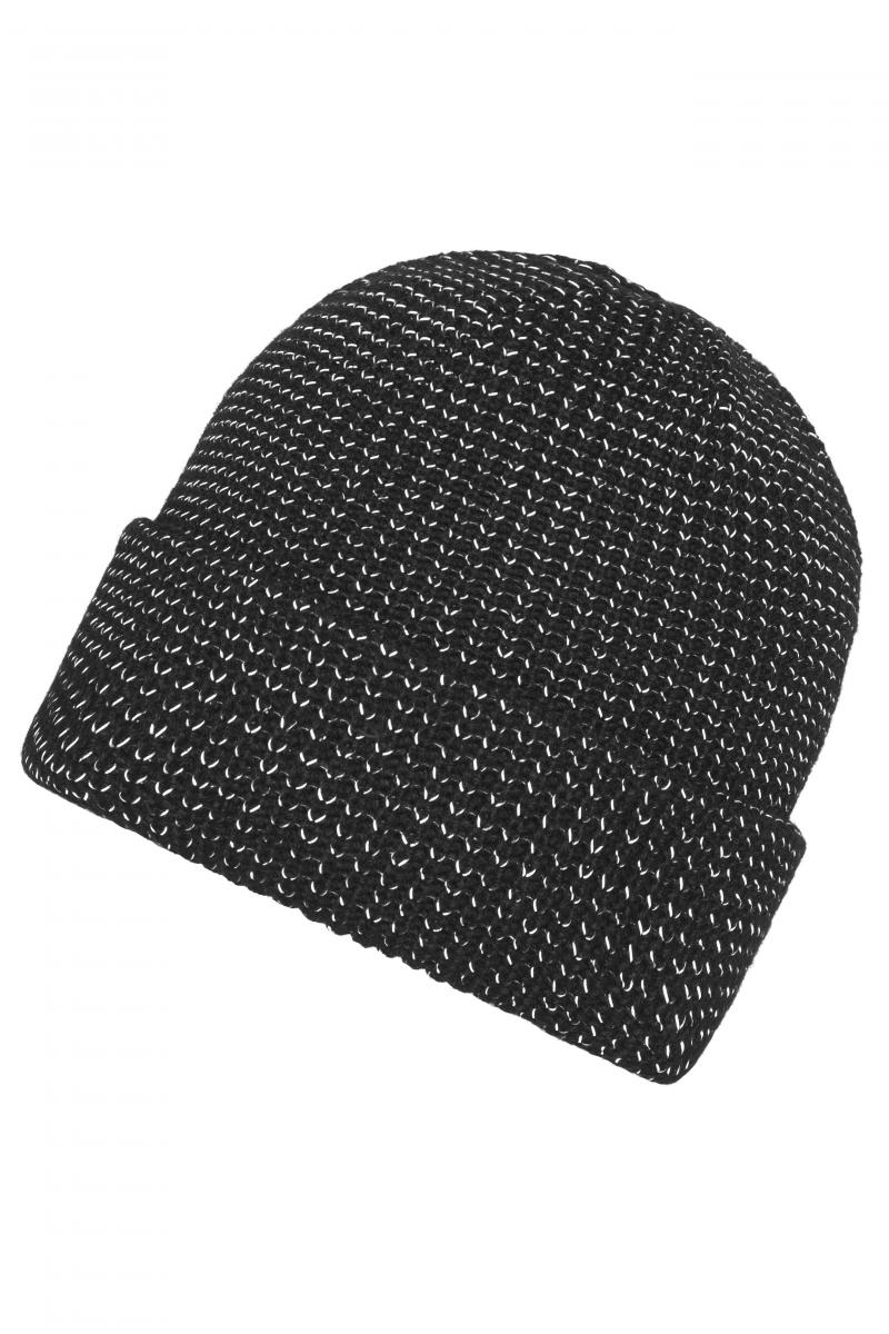 Reflective Winter Beanie in der Farbe schwarz. Wärmende Strickmütze mit reflektierenden Akzenten