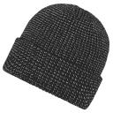 Reflective Winter Beanie in der Farbe schwarz. Wärmende Strickmütze mit reflektierenden Akzenten