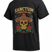 Sanctum Streetwear  T-Shirt Sombrero - black  Dieses Rundhals T-Shirt überzeugt durch seinen zeitlosen Schnitt und dem hohen Tragekomfort.    Klassischer Rundhalsausschnitt  Single Jersey    Material: 100% Baumwolle  Oberstoff ( 180g/ m²)